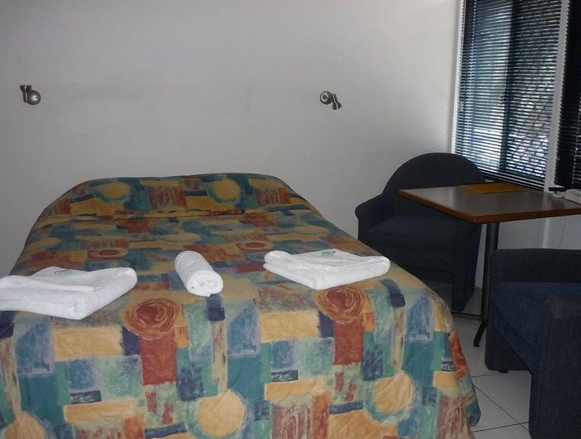 Strand Motel ทาวน์วิล ภายนอก รูปภาพ