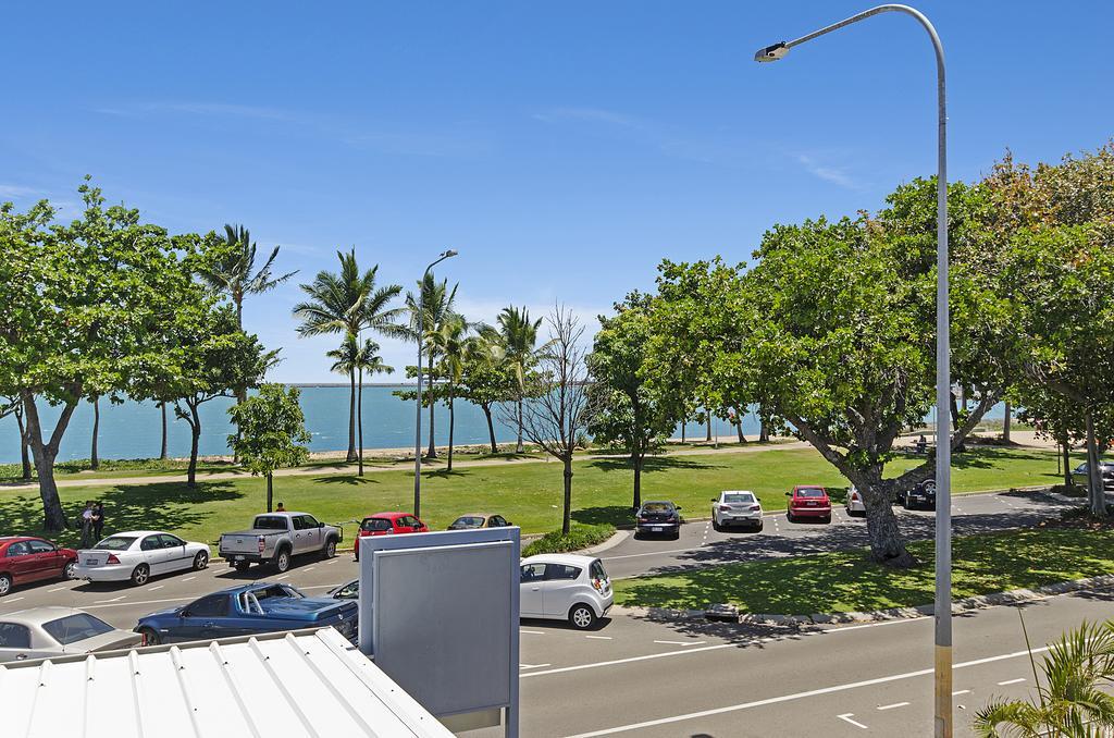Strand Motel ทาวน์วิล ห้อง รูปภาพ